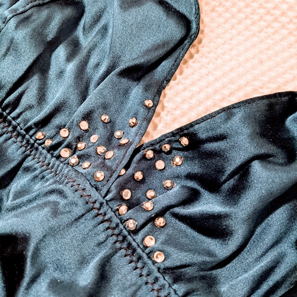La Lilouche silk bralette - Picture 6 of 8